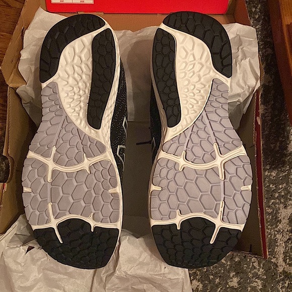 NWT NEW BALANCE RUNNING COURSE - Picture 10 of 11